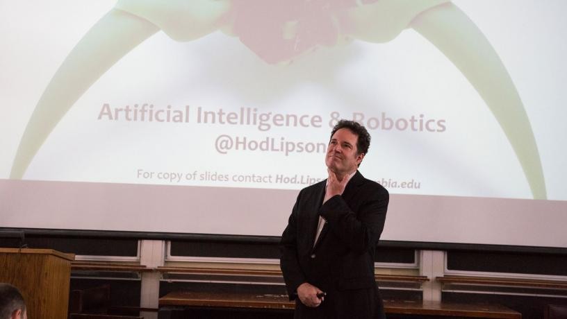 Prof. Hod Lipson discussed the evolution of artificial intelligence and smart robots